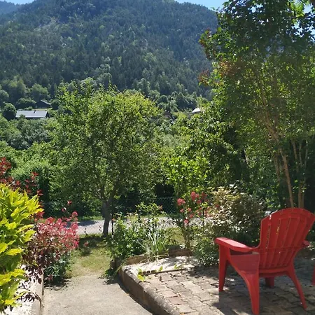 Appartement Rez De Jardin Montee De L'alpe D'huez